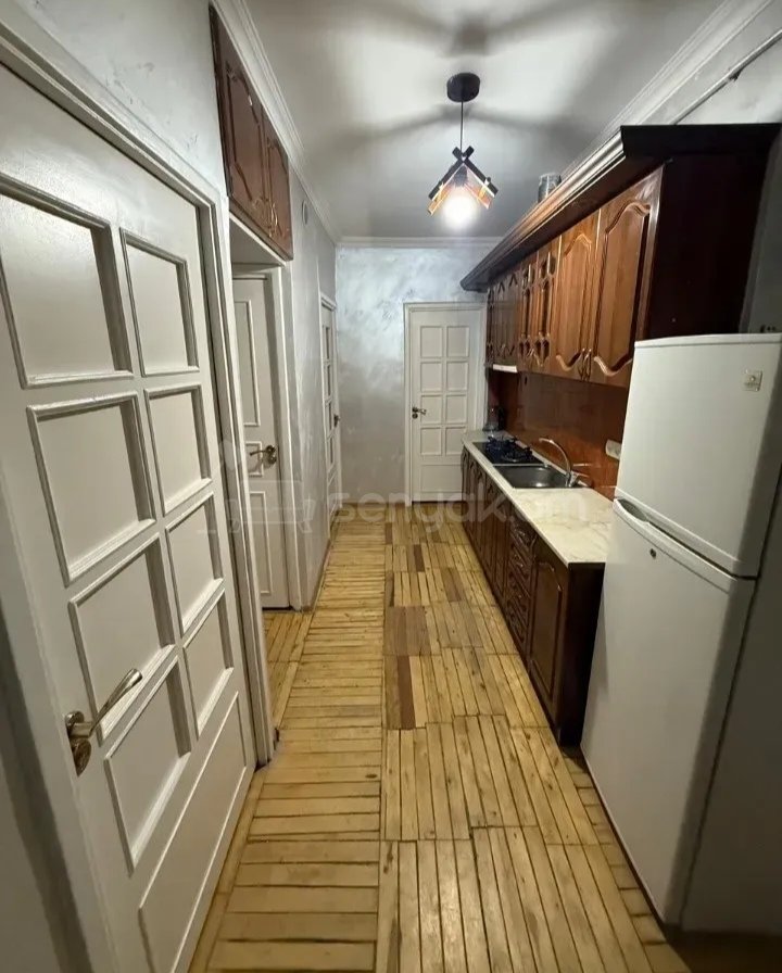 3 Սենյականոց Բնակարան, 80քմ, 1/9 հարկ, Նորմալ Վիճակում, Կահավորված