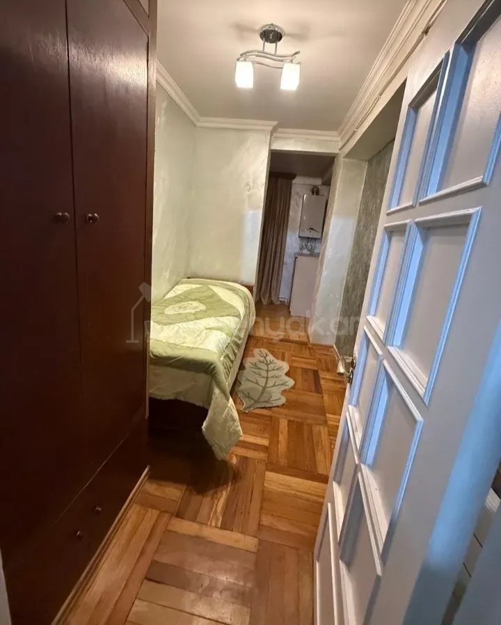 3 Սենյականոց Բնակարան, 80քմ, 1/9 հարկ, Նորմալ Վիճակում, Կահավորված