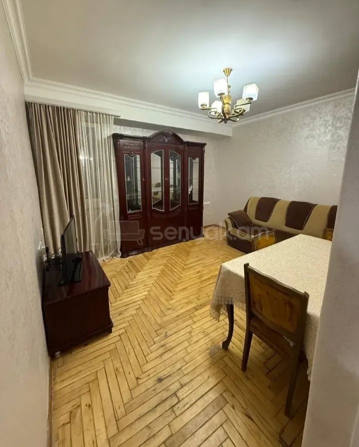 3 Սենյականոց Բնակարան, 80քմ, 1/9 հարկ, Նորմալ Վիճակում, Կահավորված