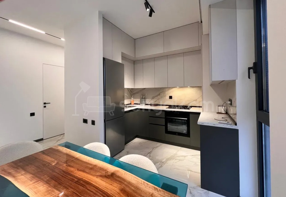 2 Սենյականոց Բնակարան Նորակառույցում, 70քմ, 11/16 հարկ, Դիզայներական Վերանորոգված, Կահավորված, Արևկող