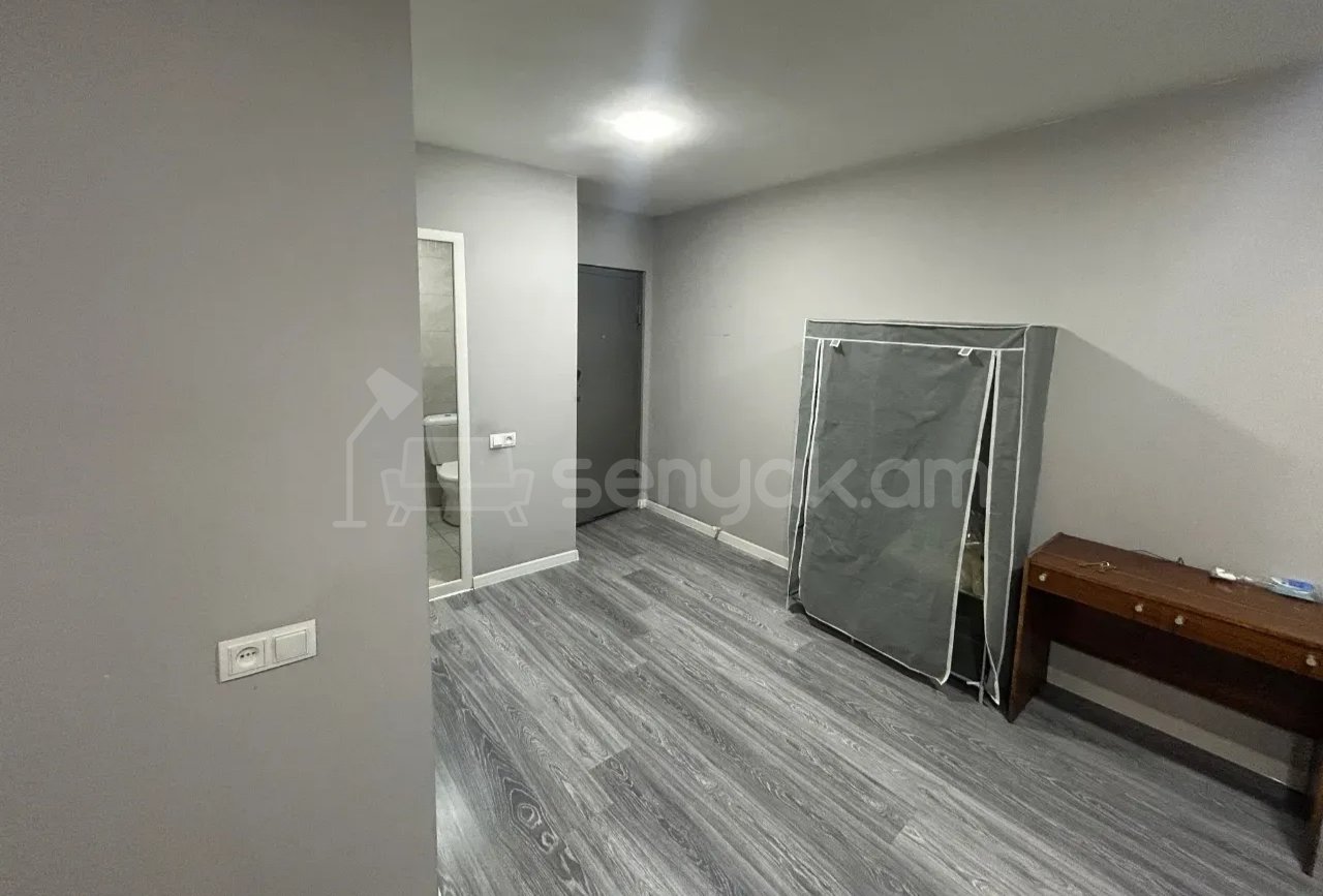 2 Սենյականոց Բնակարան Քարե Շենքում, 58քմ, 3/5 հարկ, Կապիտալ Վերանորոգված, Կահավորված