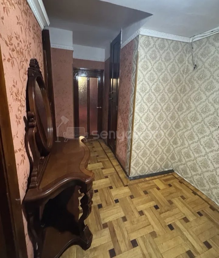 4 Սենյականոց Բնակարան Քարե Շենքում, 89քմ, 4/9 հարկ, Կապիտալ Վերանորոգված, Կահավորված