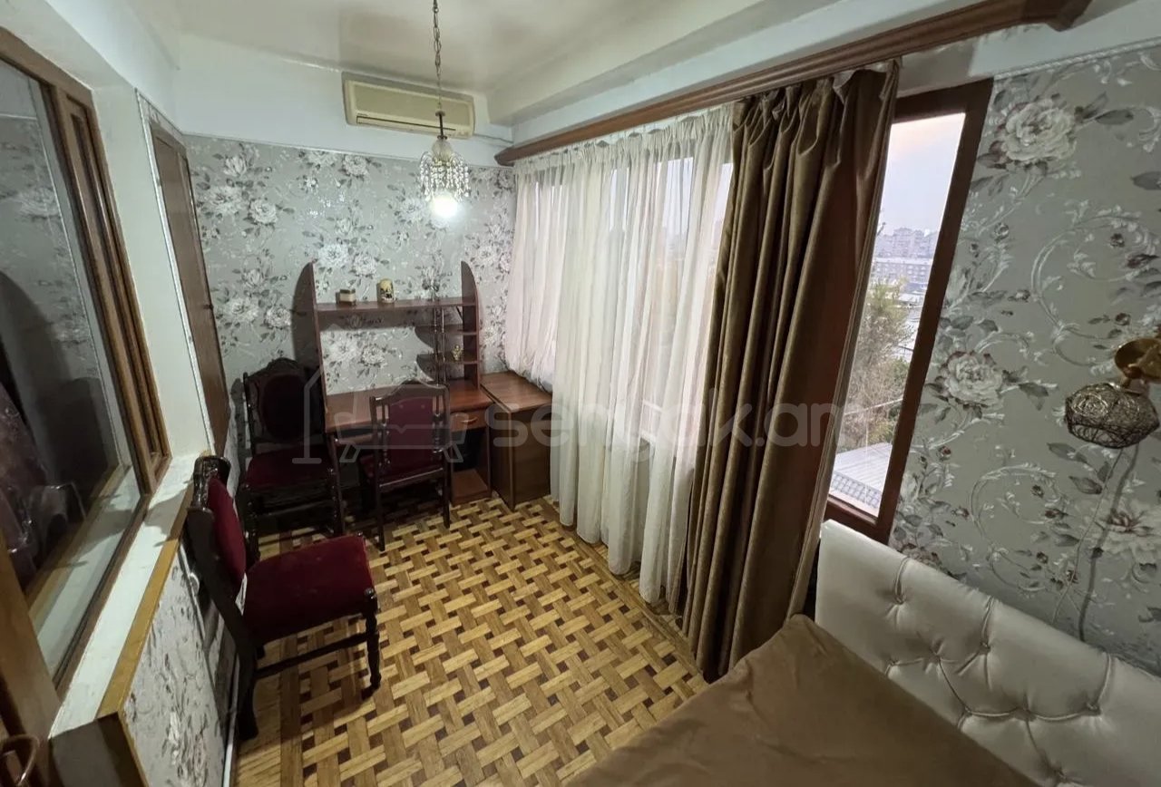 4 Սենյականոց Բնակարան Քարե Շենքում, 89քմ, 4/9 հարկ, Կապիտալ Վերանորոգված, Կահավորված