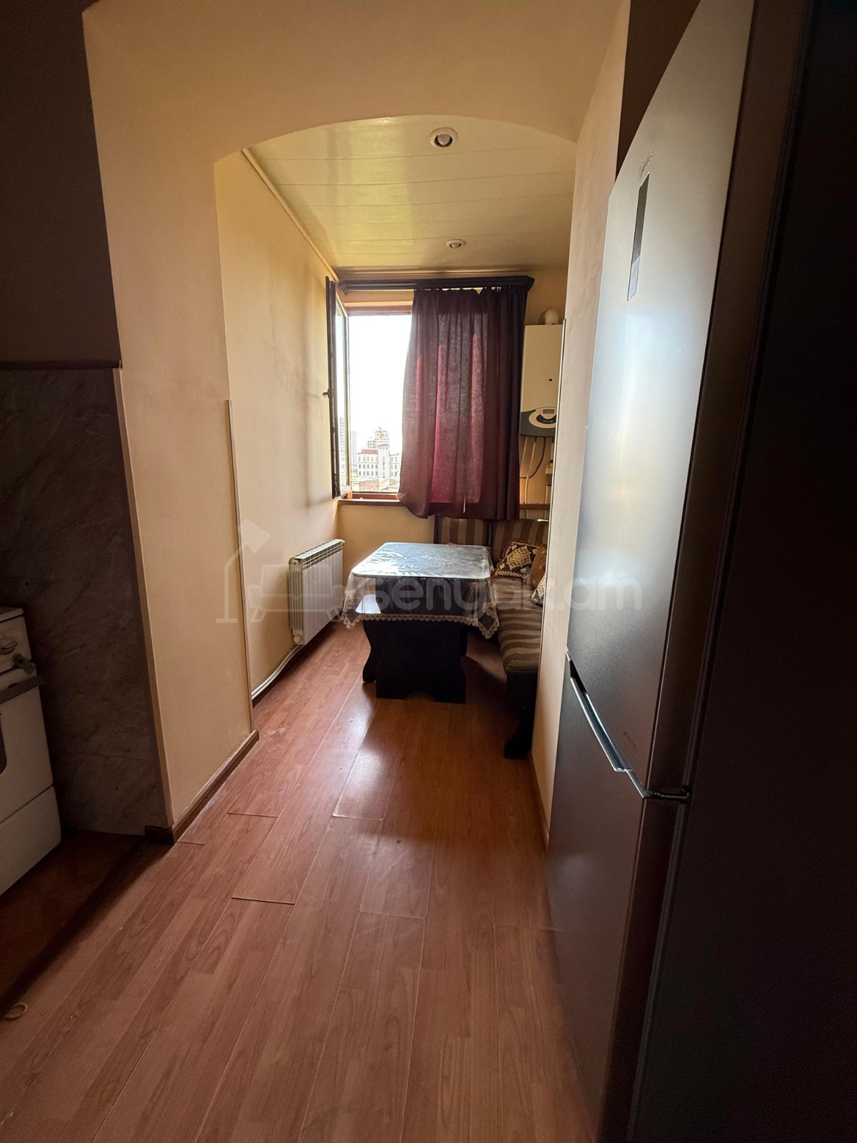 3 Սենյականոց Բնակարան Քարե Շենքում, 68քմ, 5/5 հարկ, Կապիտալ Վերանորոգված, Կահավորված, Արևկող