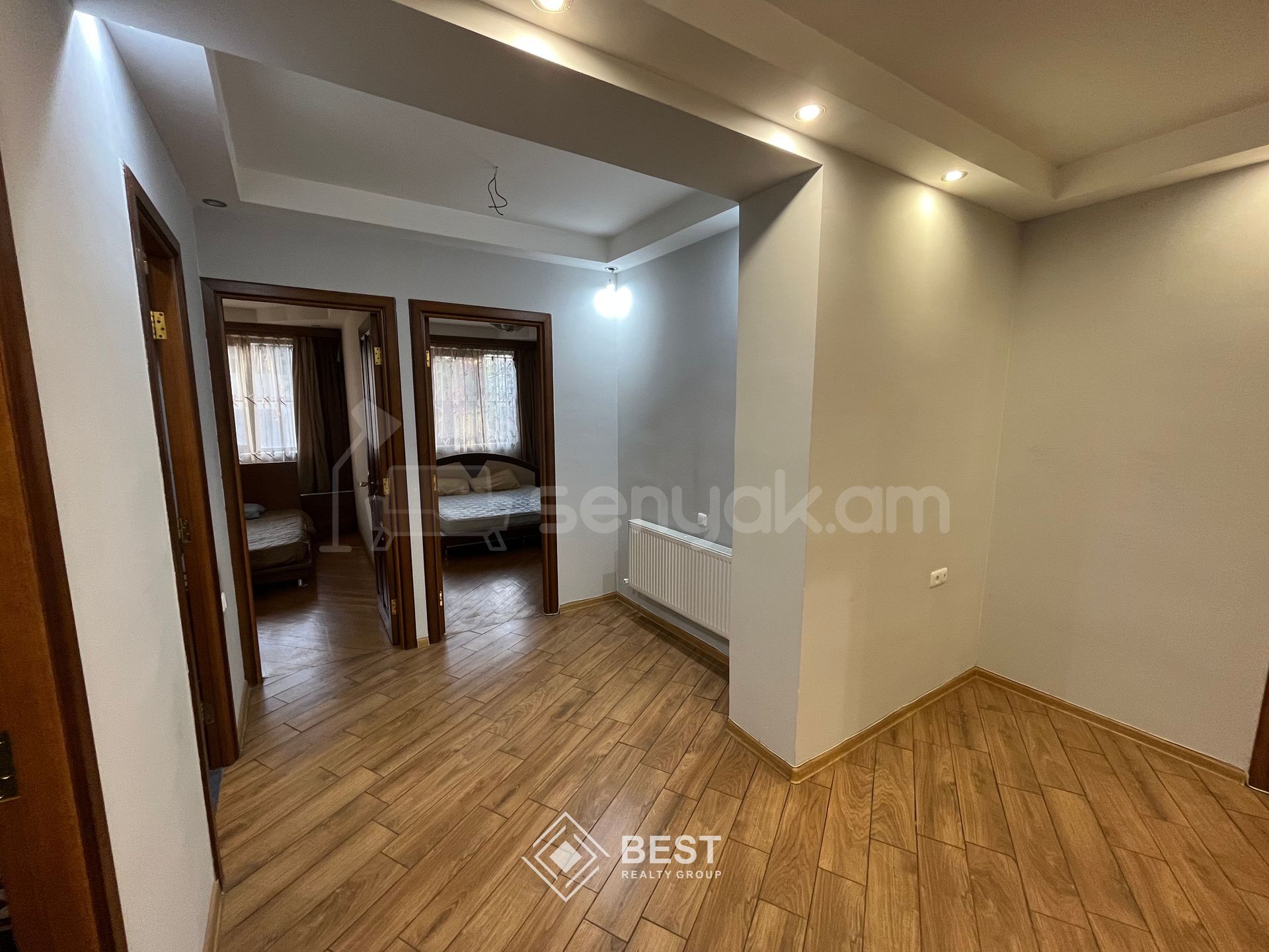 3 Սենյականոց Բնակարան Քարե Շենքում, 80քմ, 1/5 հարկ, Կապիտալ Վերանորոգված, Կահավորված, Արևկող