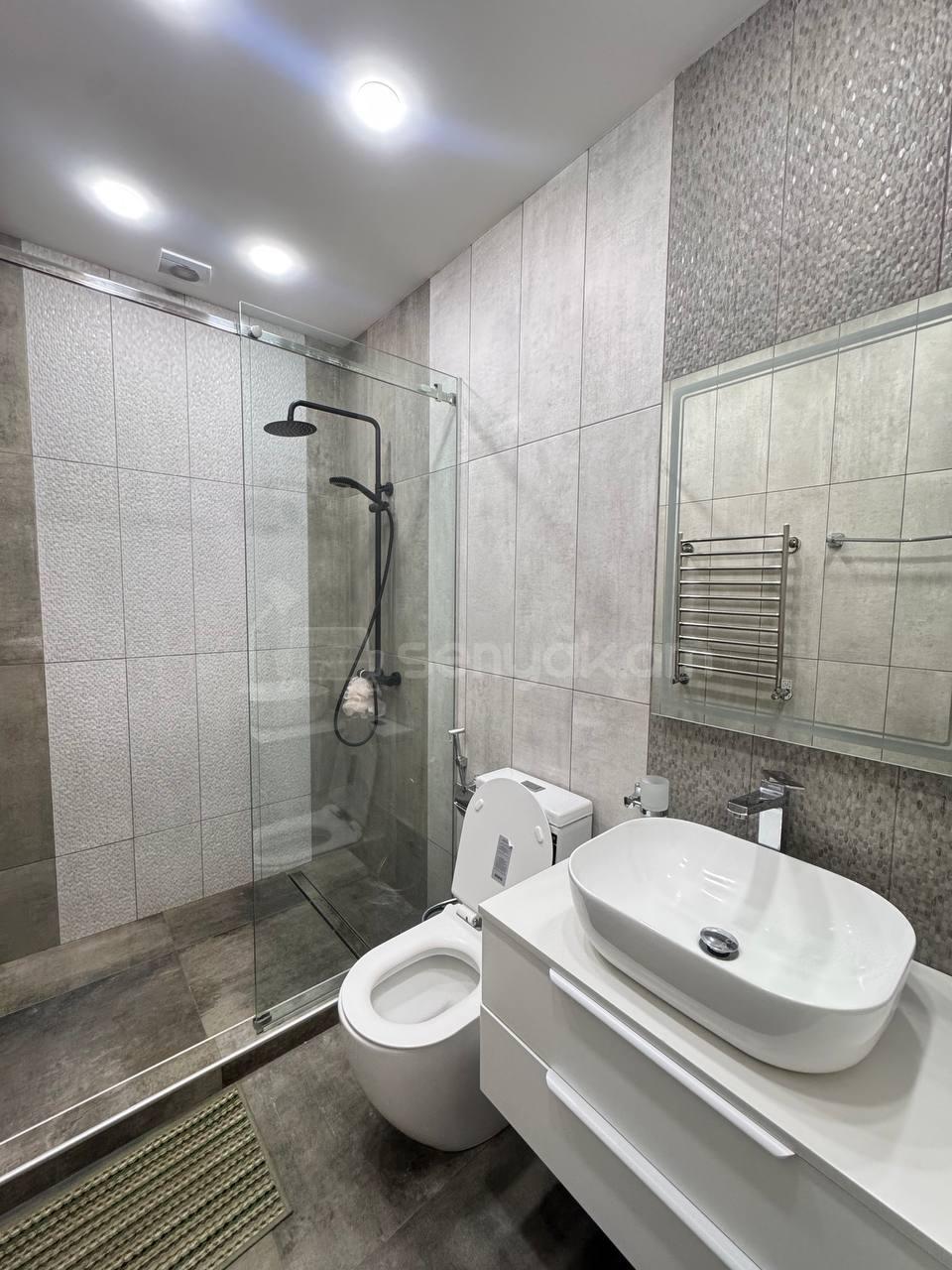 4 Սենյականոց Բնակարան, 300քմ, 15/16 հարկ, Դիզայներական Վերանորոգված, Կահավորված