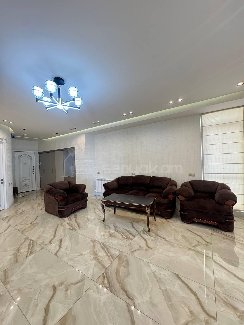 4 Սենյականոց Բնակարան, 300քմ, 15/16 հարկ, Դիզայներական Վերանորոգված, Կահավորված