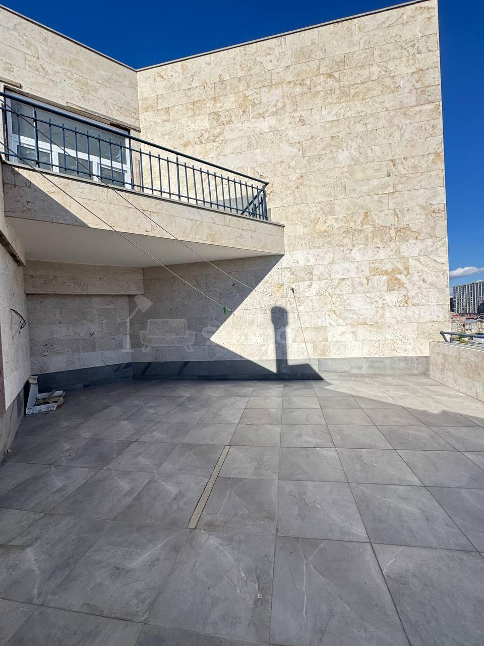 4 Սենյականոց Բնակարան, 300քմ, 15/16 հարկ, Դիզայներական Վերանորոգված, Կահավորված