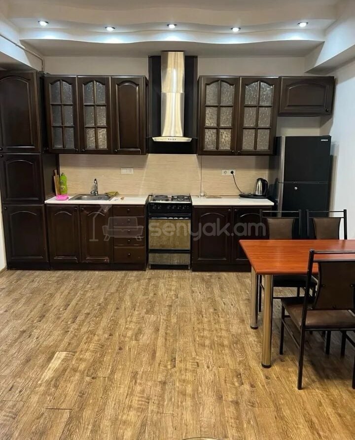 2 Սենյականոց Բնակարան, 46քմ, 5/10 հարկ, Կապիտալ Վերանորոգված, Կահավորված