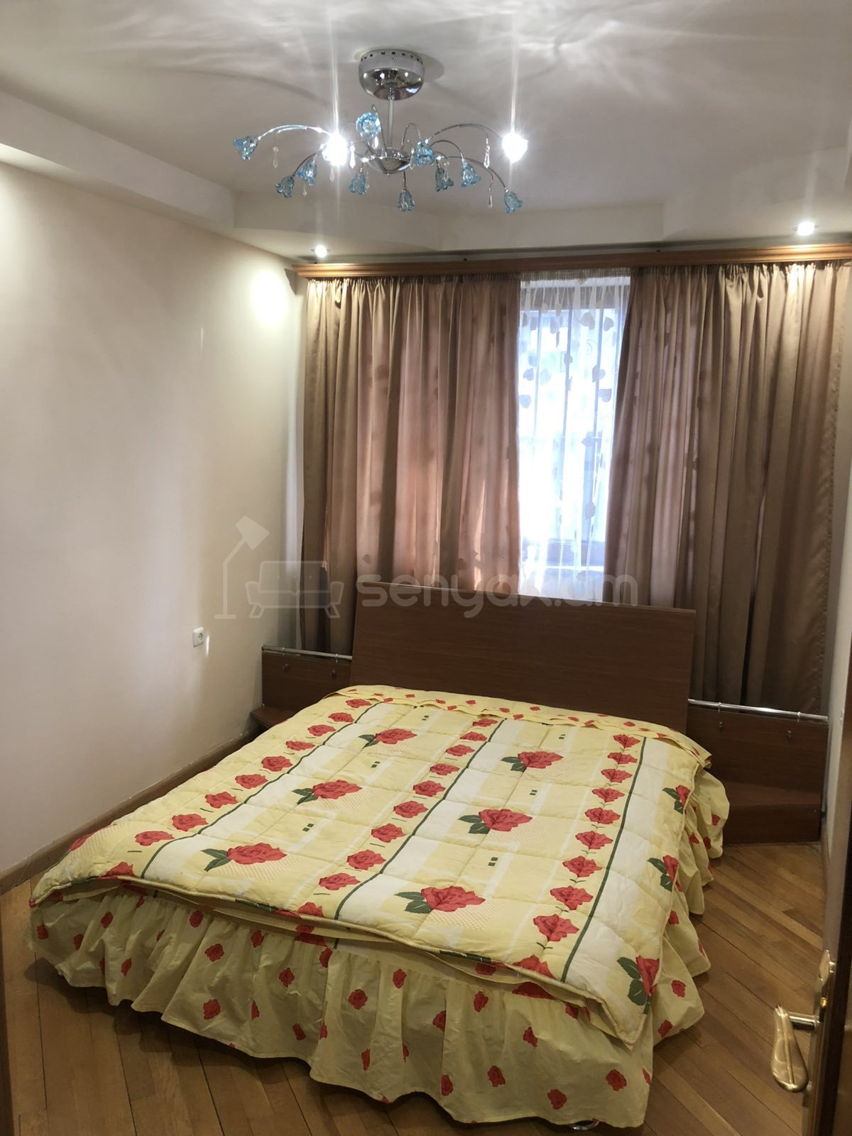 3 Սենյականոց Բնակարան Քարե Շենքում, 70քմ, 1/5 հարկ, Կապիտալ Վերանորոգված, Կահավորված