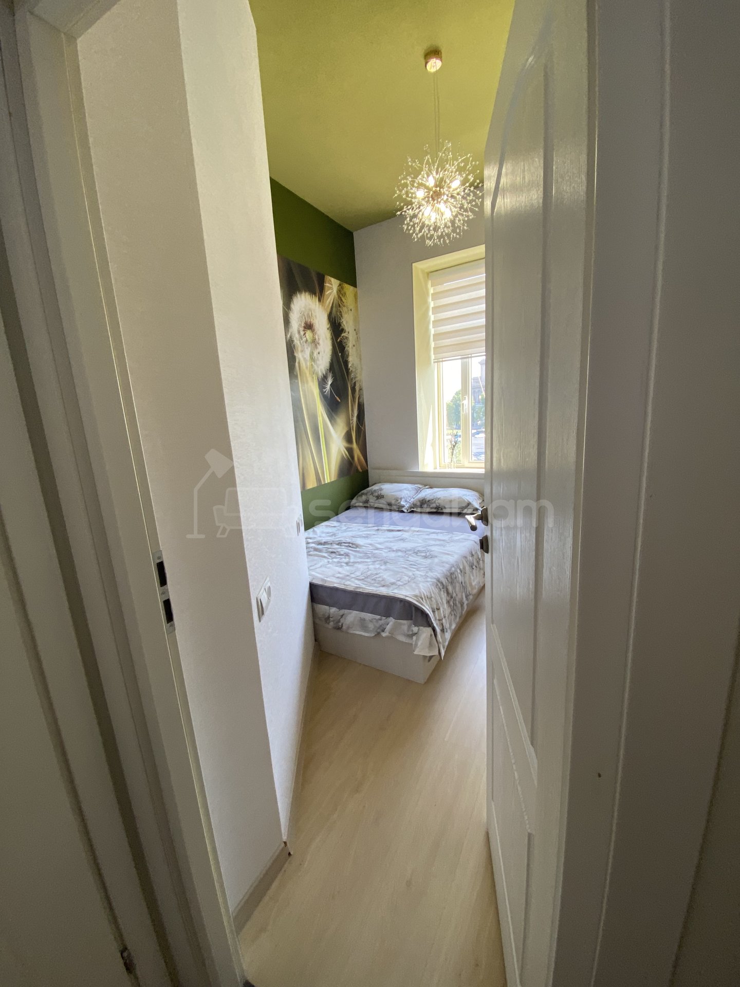 3 Սենյականոց Բնակարան Քարե Շենքում, 60քմ, 2/5 հարկ, Դիզայներական Վերանորոգված, Կահավորված, Արևկող