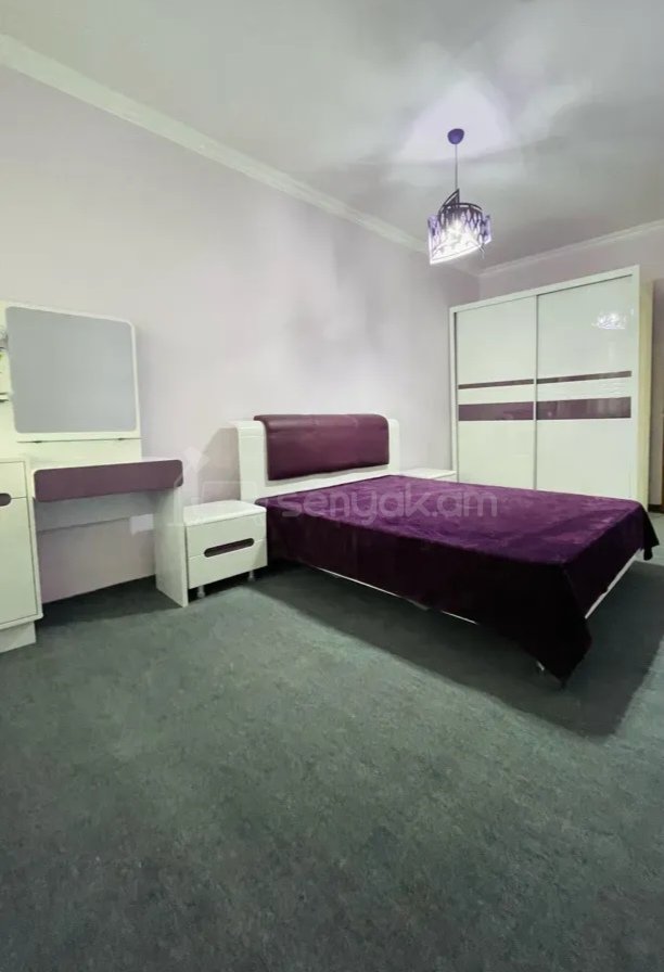 3 Սենյականոց Բնակարան Քարե Շենքում, 8քմ, 4/5 հարկ, Դիզայներական Վերանորոգված, Կահավորված