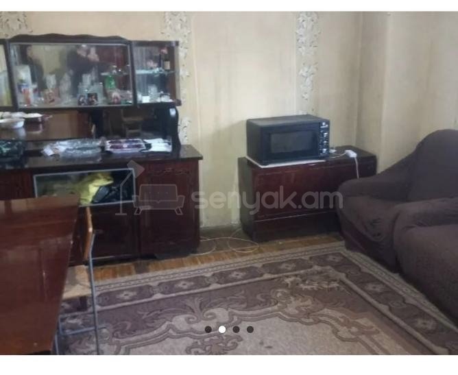 4 Սենյականոց Բնակարան Քարե Շենքում, 82քմ, 1/5 հարկ, Նորմալ Վիճակում