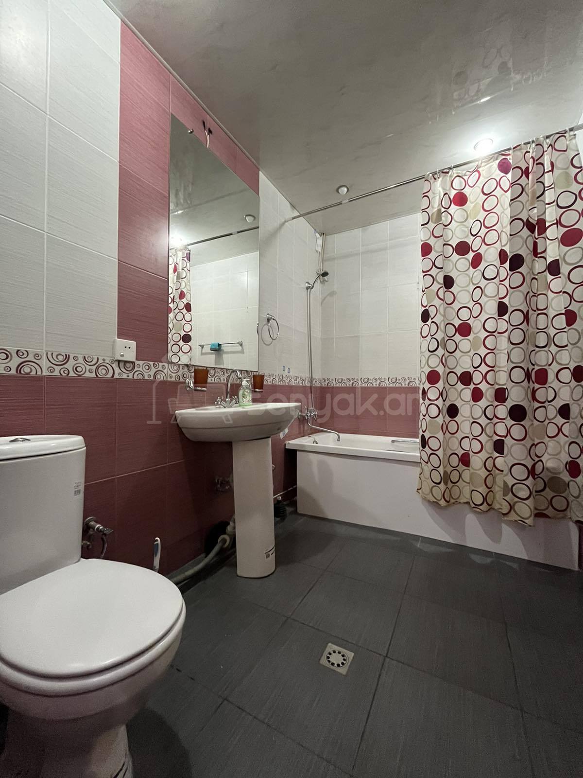 2 Սենյականոց Բնակարան Նորակառույցում, 60քմ, 8/13 հարկ, Կապիտալ Վերանորոգված, Կահավորված, Արևկող