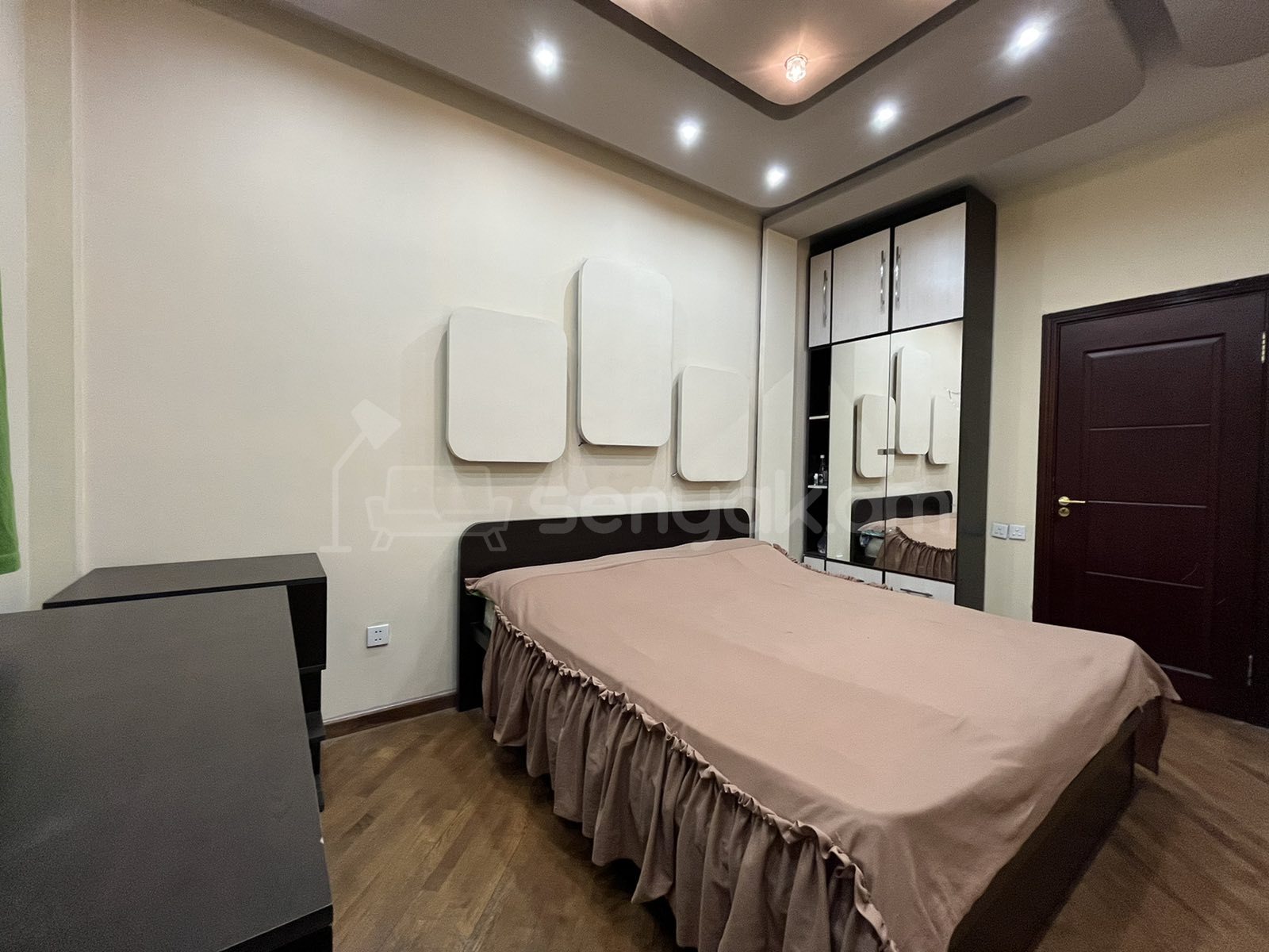 2 Սենյականոց Բնակարան Նորակառույցում, 60քմ, 8/13 հարկ, Կապիտալ Վերանորոգված, Կահավորված, Արևկող