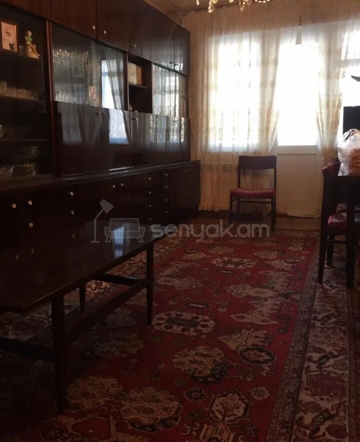 2 Սենյականոց Բնակարան Քարե Շենքում, 59քմ, 3/4 հարկ, Նորմալ Վիճակում, Կահավորված