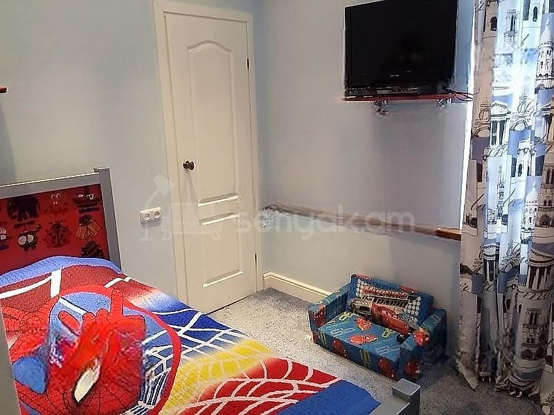 3 Սենյականոց Բնակարան Քարե Շենքում, 80քմ, 3/5 հարկ, Կապիտալ Վերանորոգված