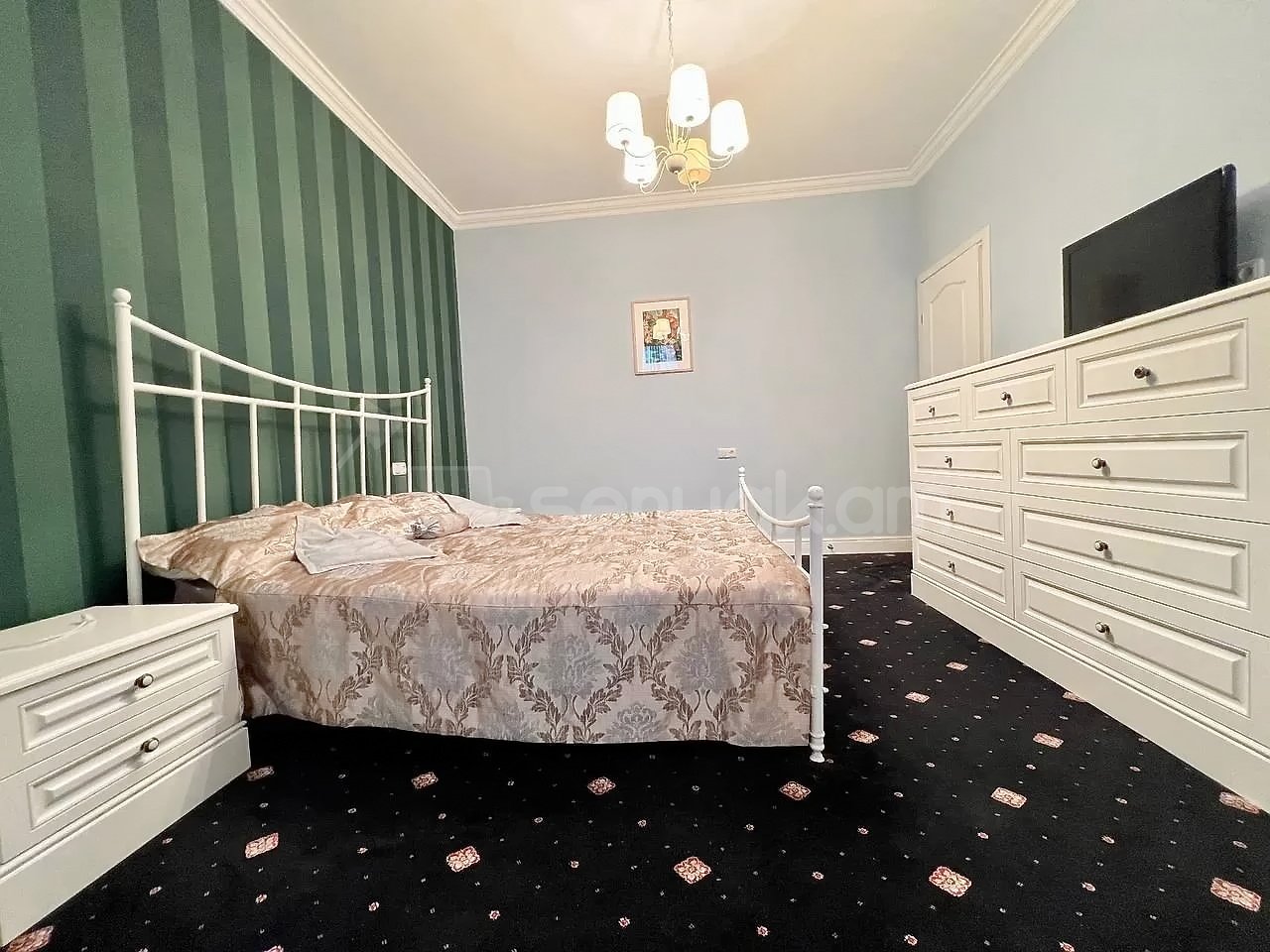 3 Սենյականոց Բնակարան Քարե Շենքում, 80քմ, 3/5 հարկ, Կապիտալ Վերանորոգված