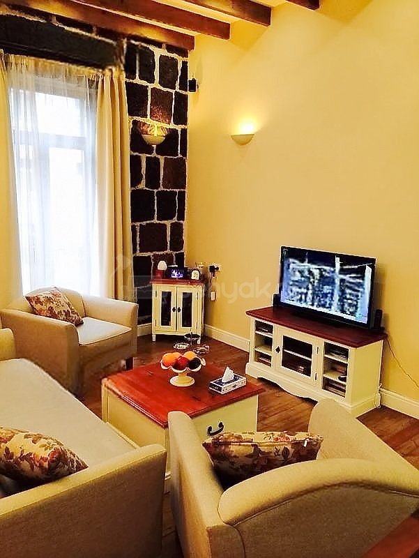 3 Սենյականոց Բնակարան Քարե Շենքում, 80քմ, 3/5 հարկ, Կապիտալ Վերանորոգված