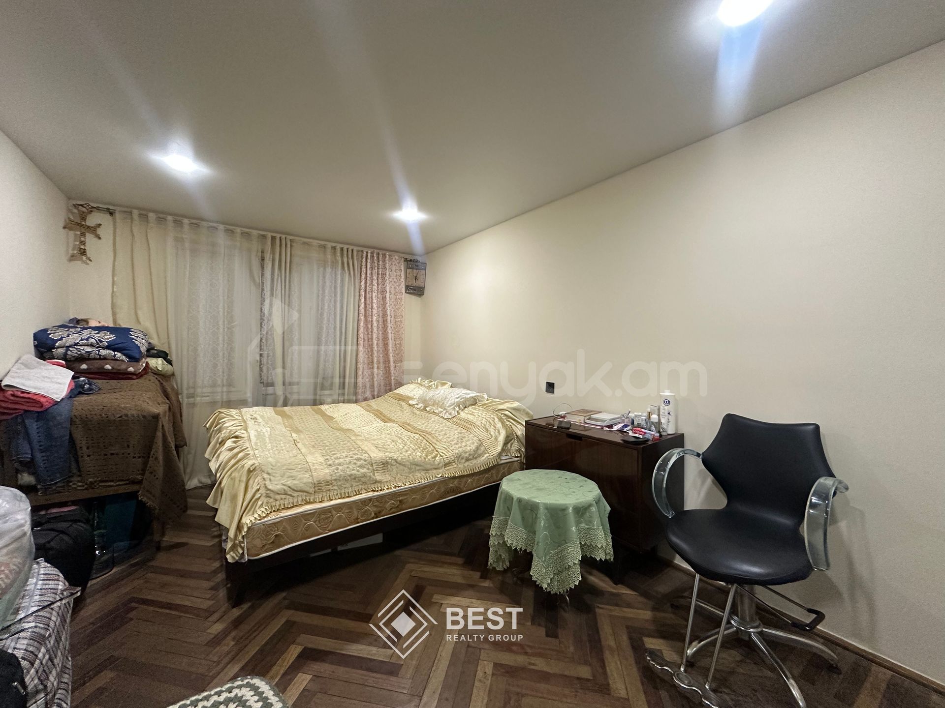 3 Սենյականոց Բնակարան, 73քմ, 2/4 հարկ, Կոսմետիկ Վերանորոգված