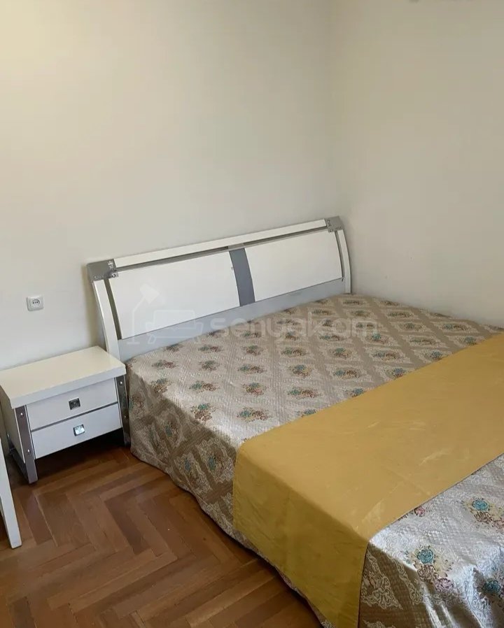 3 Սենյականոց Բնակարան, 80քմ, 7/9 հարկ, Նորմալ Վիճակում, Կահավորված