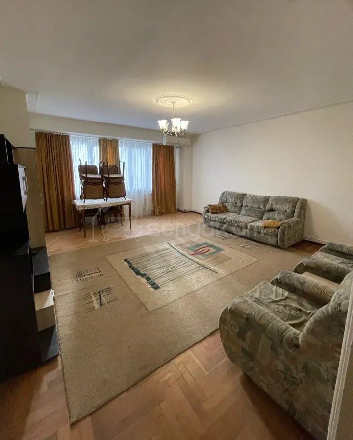 3 Սենյականոց Բնակարան, 80քմ, 7/9 հարկ, Նորմալ Վիճակում, Կահավորված