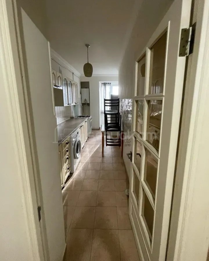 3 Սենյականոց Բնակարան, 80քմ, 7/9 հարկ, Նորմալ Վիճակում, Կահավորված