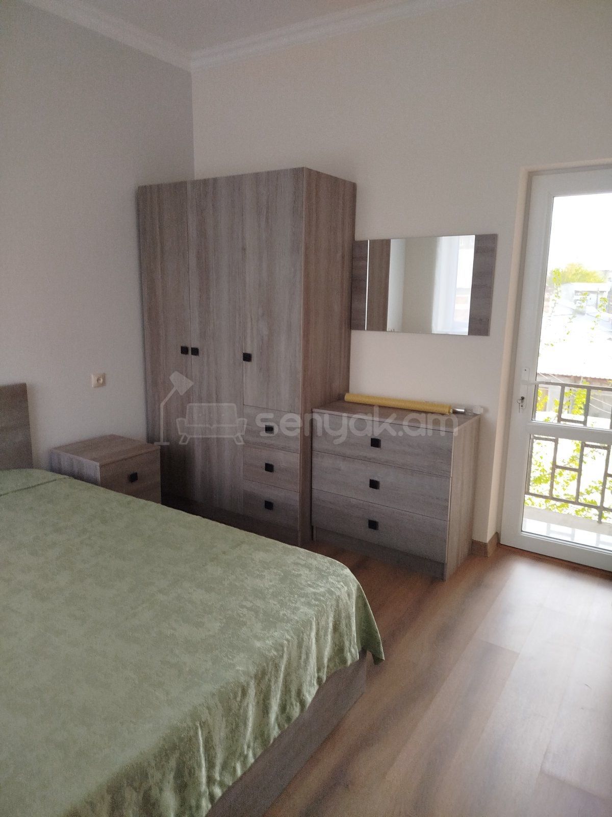 2 Սենյականոց Բնակարան Քարե Շենքում, 54քմ, 3/3 հարկ, Կապիտալ Վերանորոգված, Կահավորված