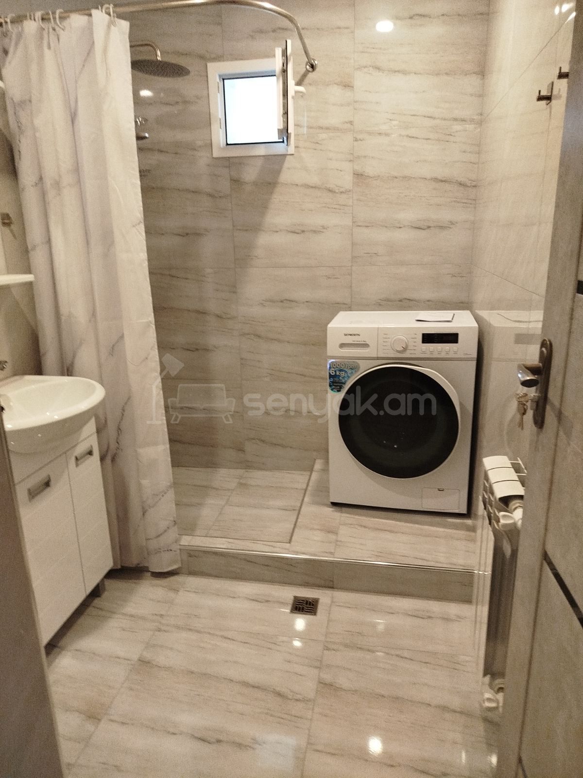 2 Սենյականոց Բնակարան Քարե Շենքում, 54քմ, 3/3 հարկ, Կապիտալ Վերանորոգված, Կահավորված