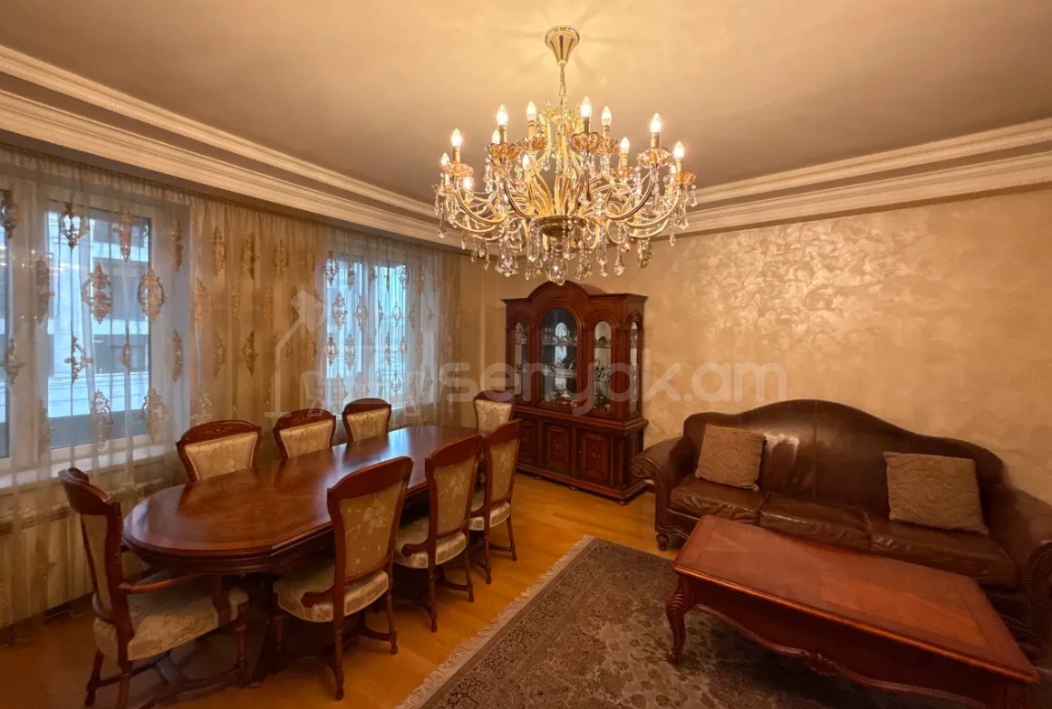 6 Սենյականոց Բնակարան Նորակառույցում, 217քմ, 6/6 հարկ, Դիզայներական Վերանորոգված