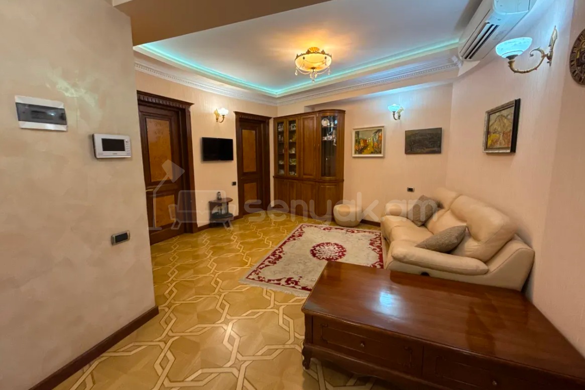 6 Սենյականոց Բնակարան Նորակառույցում, 217քմ, 6/6 հարկ, Դիզայներական Վերանորոգված