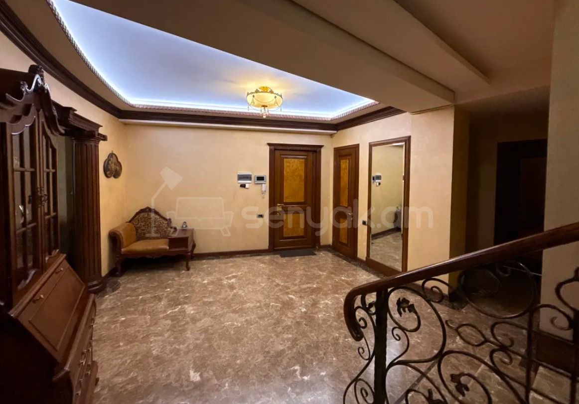 6 Սենյականոց Բնակարան Նորակառույցում, 217քմ, 6/6 հարկ, Դիզայներական Վերանորոգված