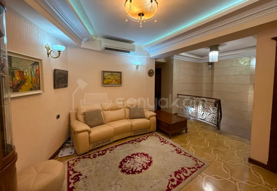 6 Սենյականոց Բնակարան Նորակառույցում, 217քմ, 6/6 հարկ, Դիզայներական Վերանորոգված