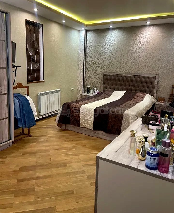 5 Սենյականոց Սեփական Տուն, 160քմ, Կապիտալ Վերանորոգված