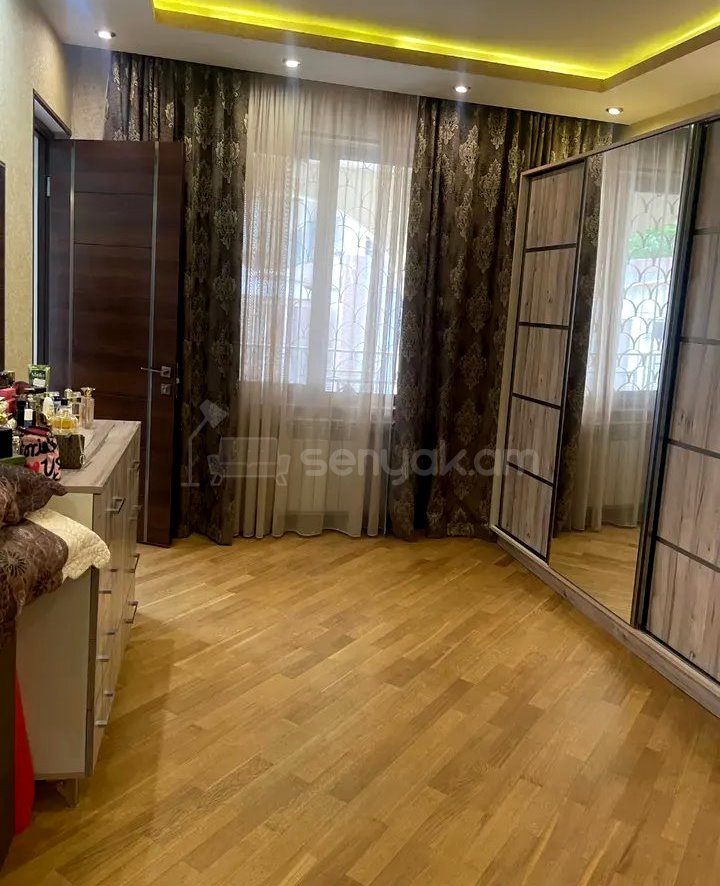 5 Սենյականոց Սեփական Տուն, 160քմ, Կապիտալ Վերանորոգված