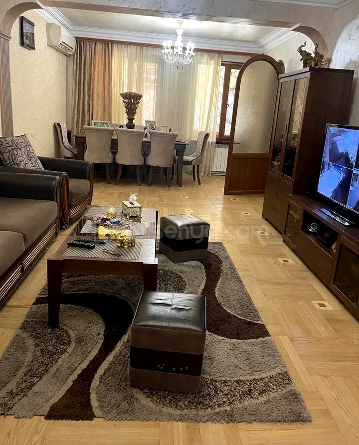 5 Սենյականոց Սեփական Տուն, 160քմ, Կապիտալ Վերանորոգված