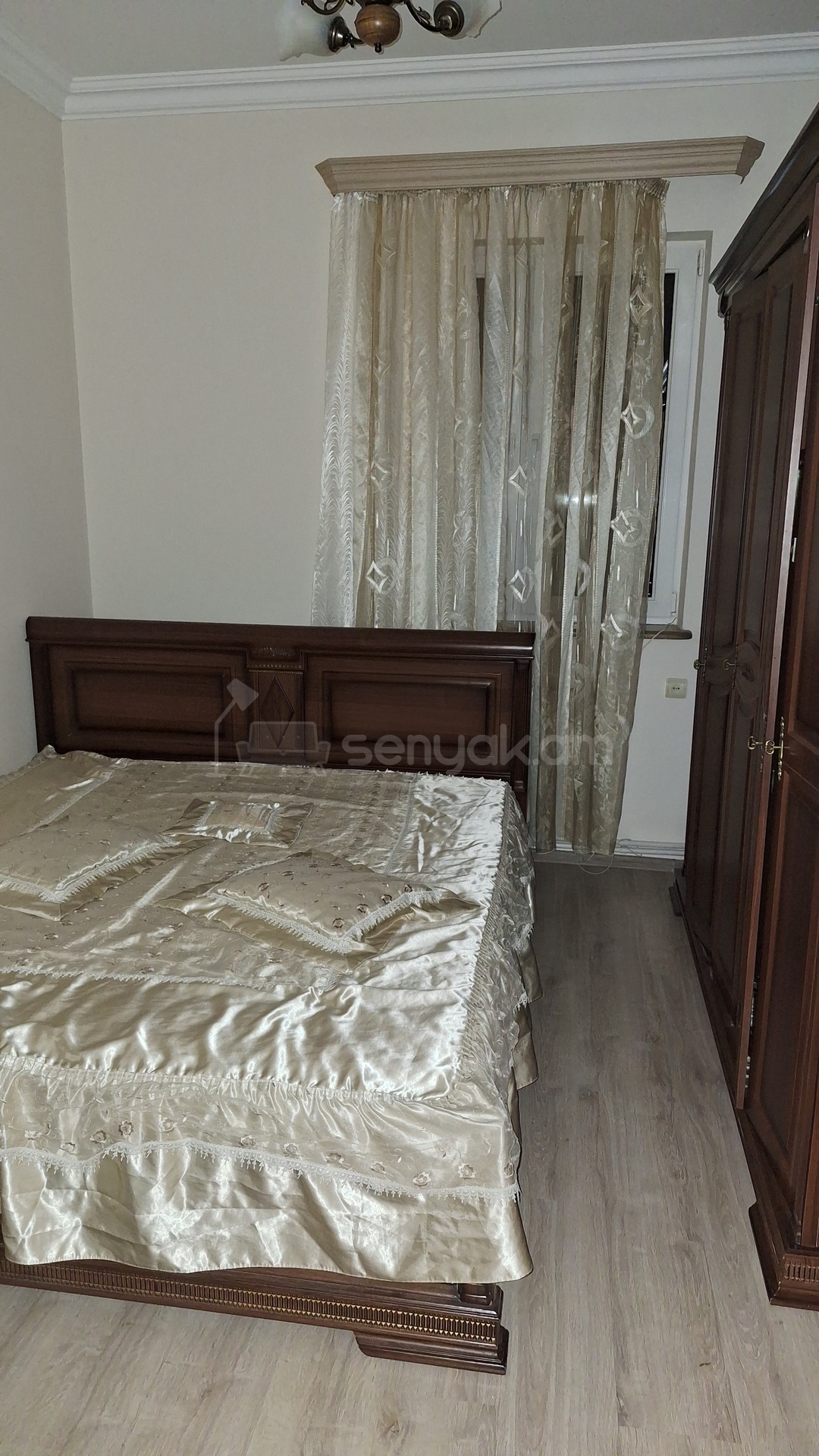 3 Սենյականոց Բնակարան Քարե Շենքում, 70քմ, 2/2 հարկ, Կապիտալ Վերանորոգված, Կահավորված, Արևկող