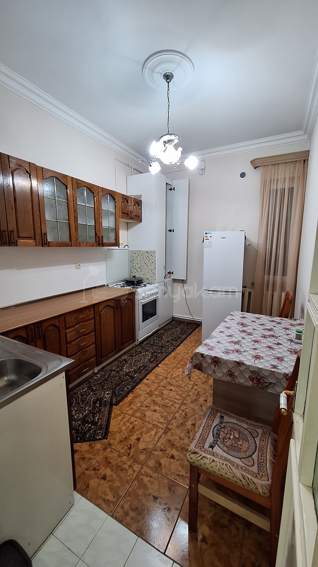 3 Սենյականոց Բնակարան Քարե Շենքում, 70քմ, 2/2 հարկ, Կապիտալ Վերանորոգված, Կահավորված, Արևկող