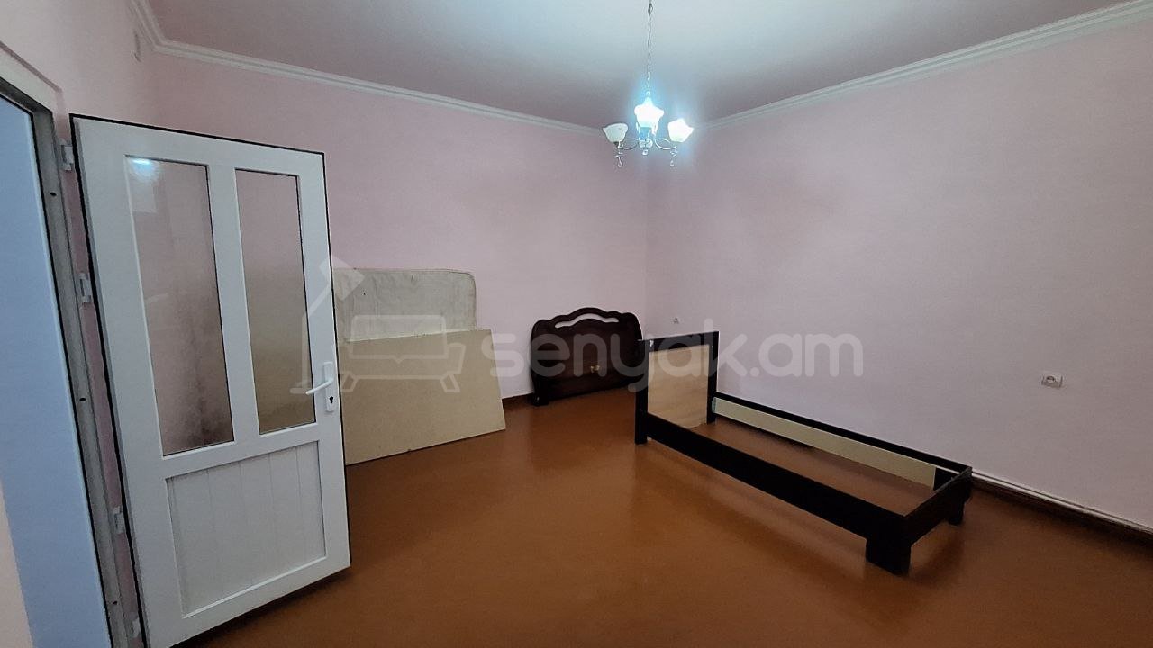 3 Սենյականոց Սեփական Տուն, 65քմ, Կապիտալ Վերանորոգված, Կահավորված