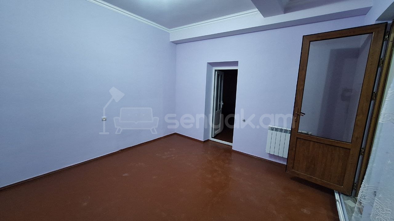 3 Սենյականոց Սեփական Տուն, 65քմ, Կապիտալ Վերանորոգված, Կահավորված