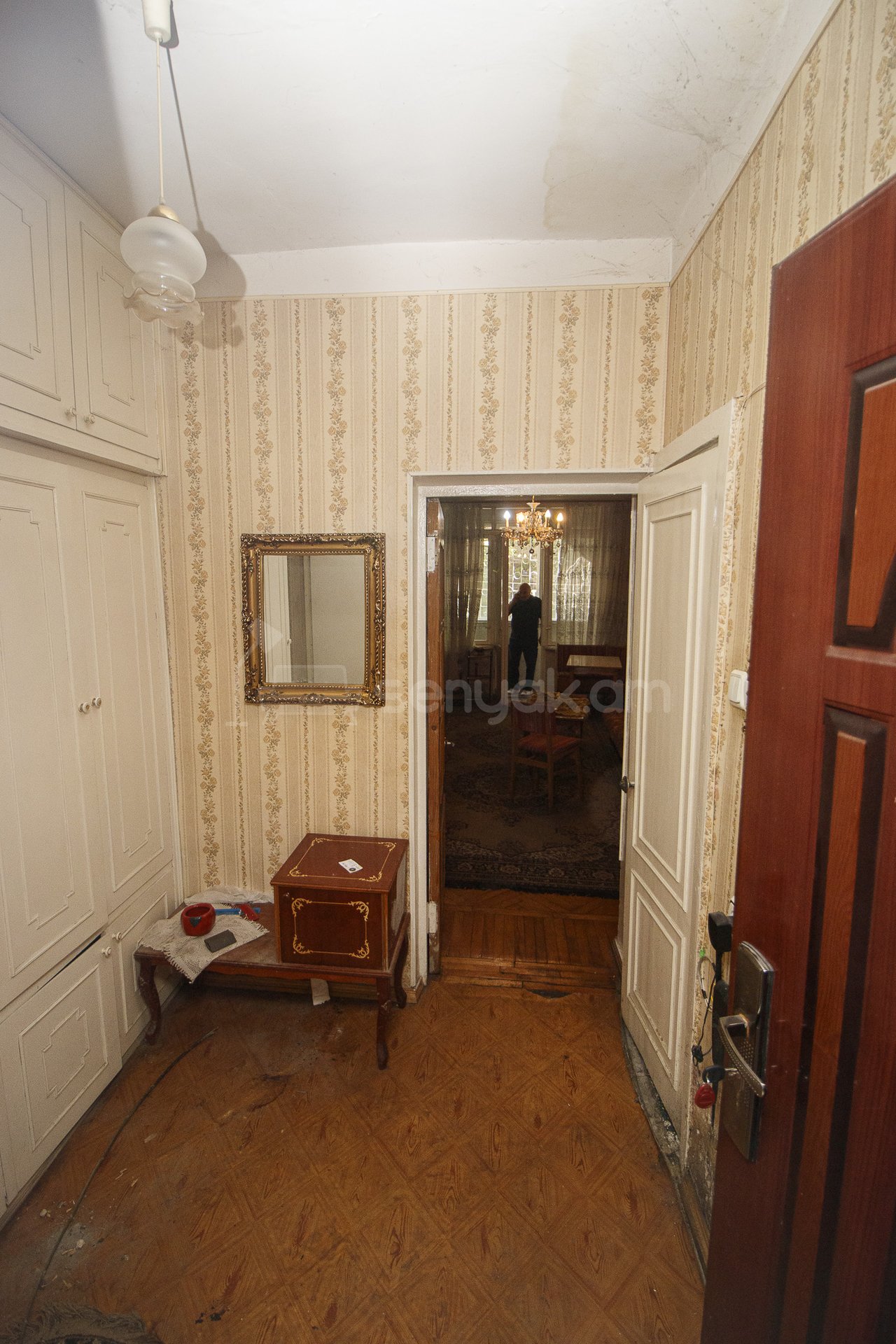 2 Սենյականոց Բնակարան Քարե Շենքում, 52քմ, 2/7 հարկ, Պետական Վիճակում