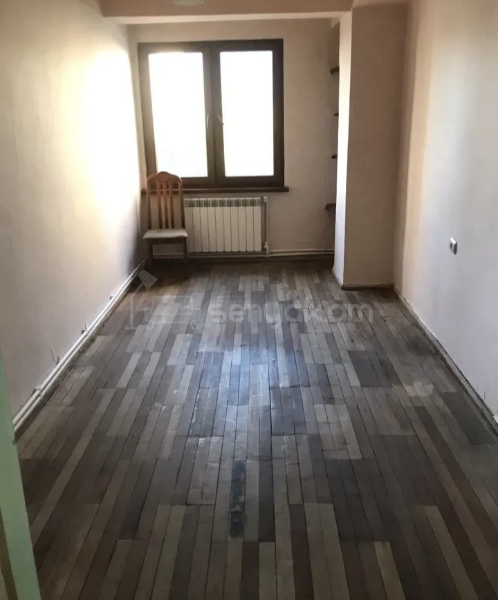 3 Սենյականոց Բնակարան, 78քմ, 4/9 հարկ, Նորմալ Վիճակում, Կահավորված, Արևկող