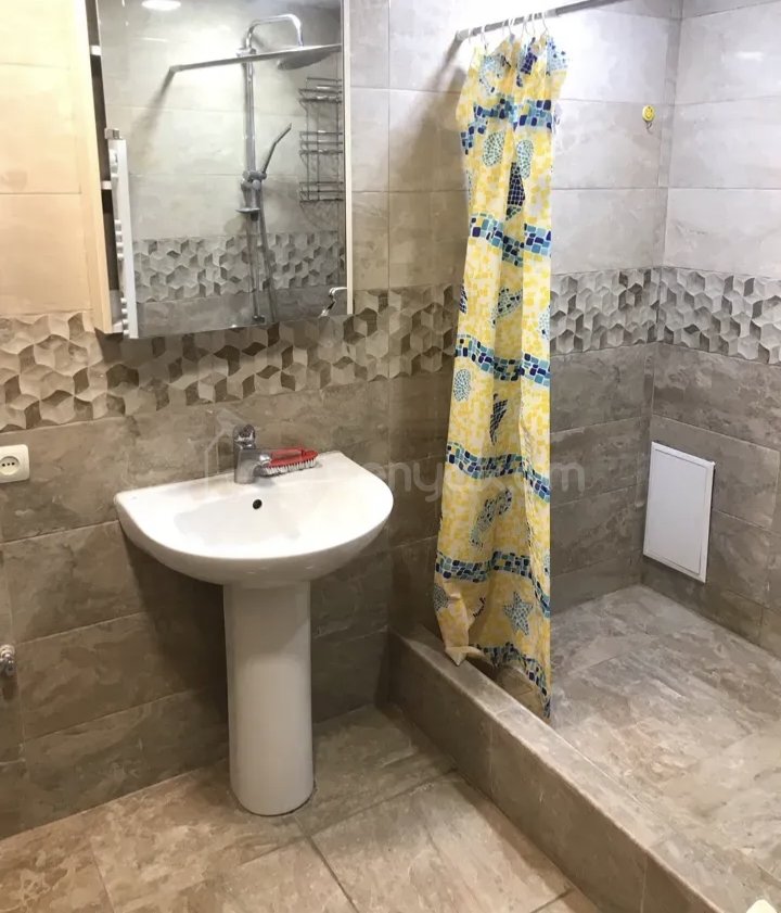 3 Սենյականոց Բնակարան, 78քմ, 4/9 հարկ, Նորմալ Վիճակում, Կահավորված, Արևկող