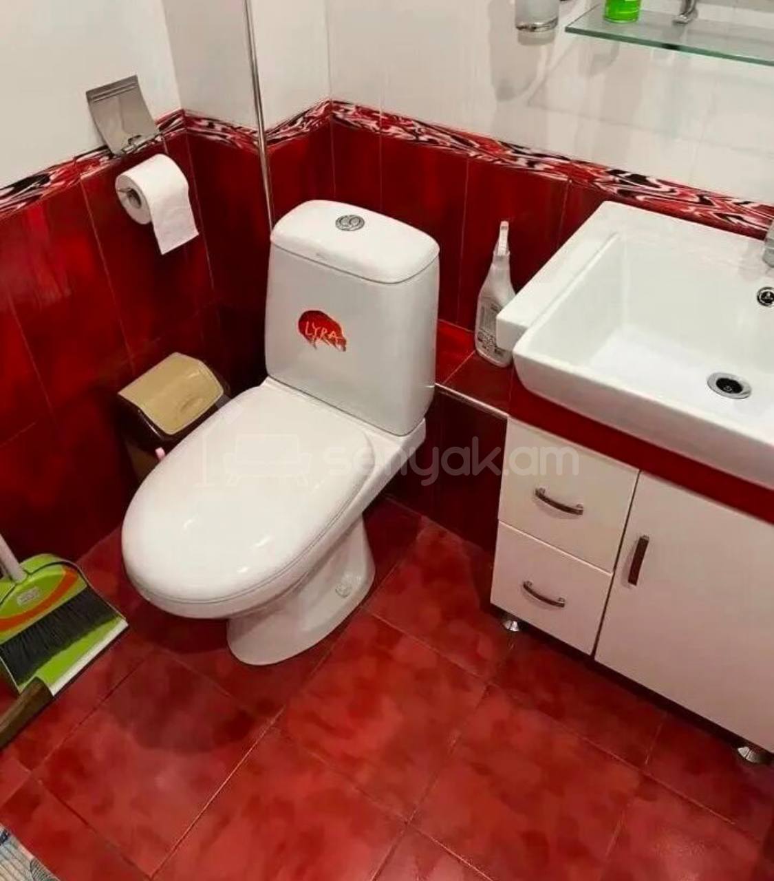 3 Սենյականոց Բնակարան Քարե Շենքում, 68քմ, 4/5 հարկ, Նորմալ Վիճակում, Կահավորված