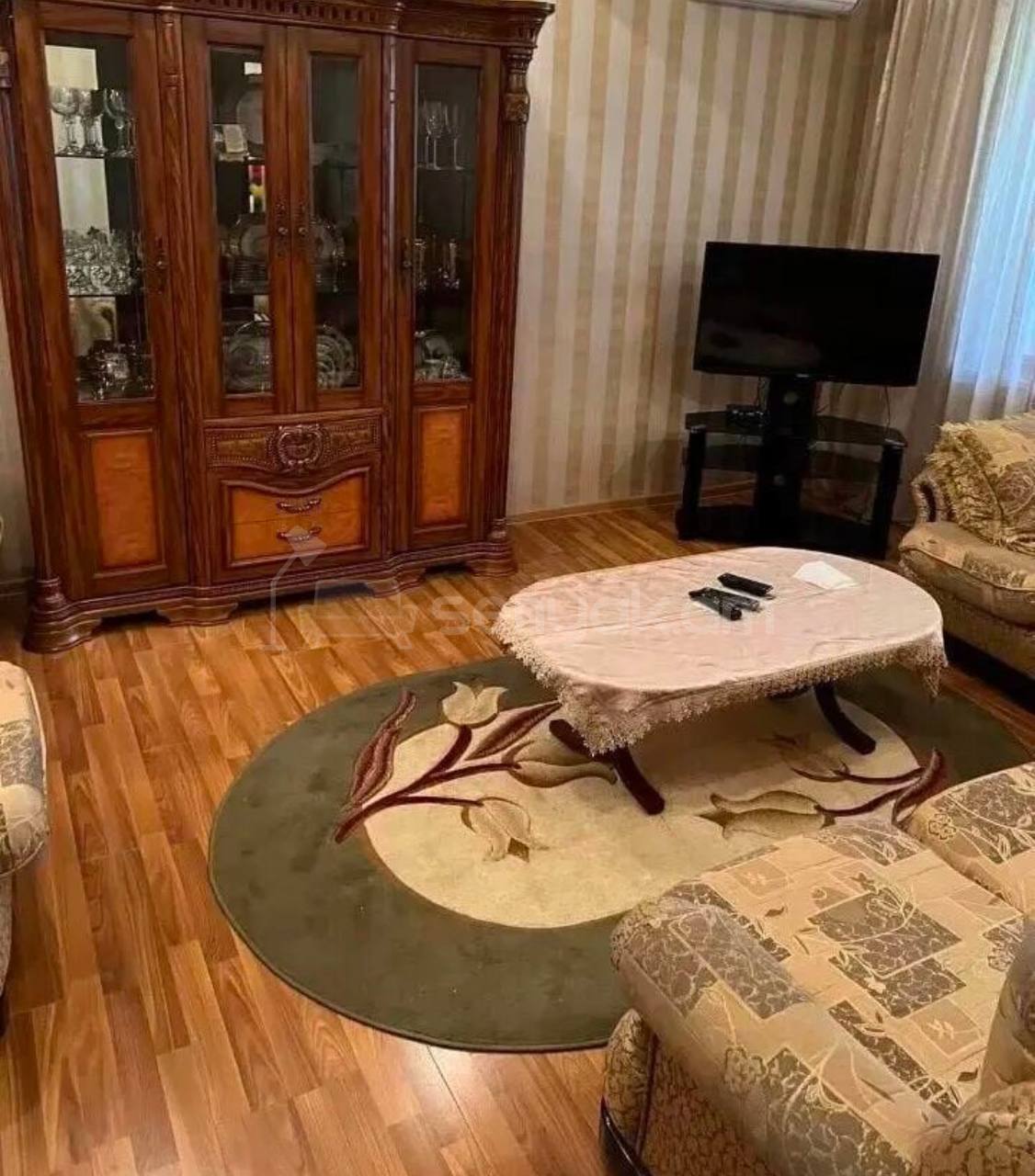 3 Սենյականոց Բնակարան Քարե Շենքում, 68քմ, 4/5 հարկ, Նորմալ Վիճակում, Կահավորված