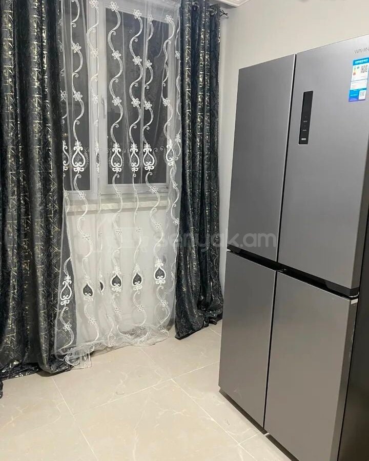 3 Սենյականոց Բնակարան Քարե Շենքում, 64քմ, 4/5 հարկ, Կապիտալ Վերանորոգված, Կահավորված