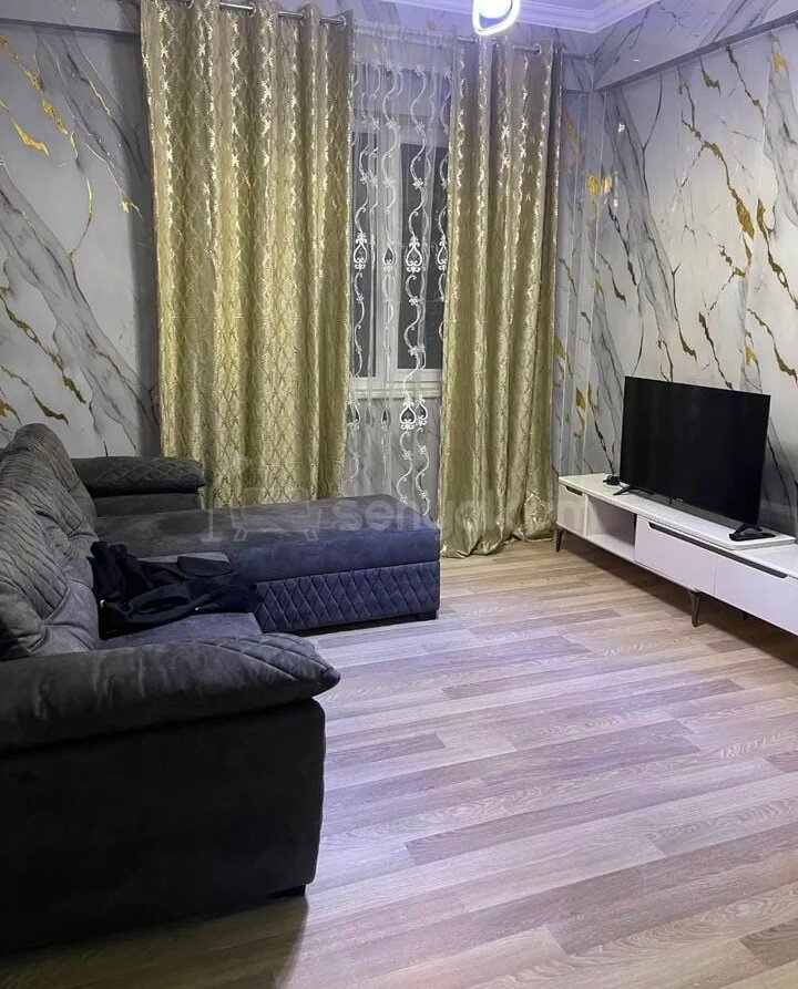 3 Սենյականոց Բնակարան Քարե Շենքում, 64քմ, 4/5 հարկ, Կապիտալ Վերանորոգված, Կահավորված