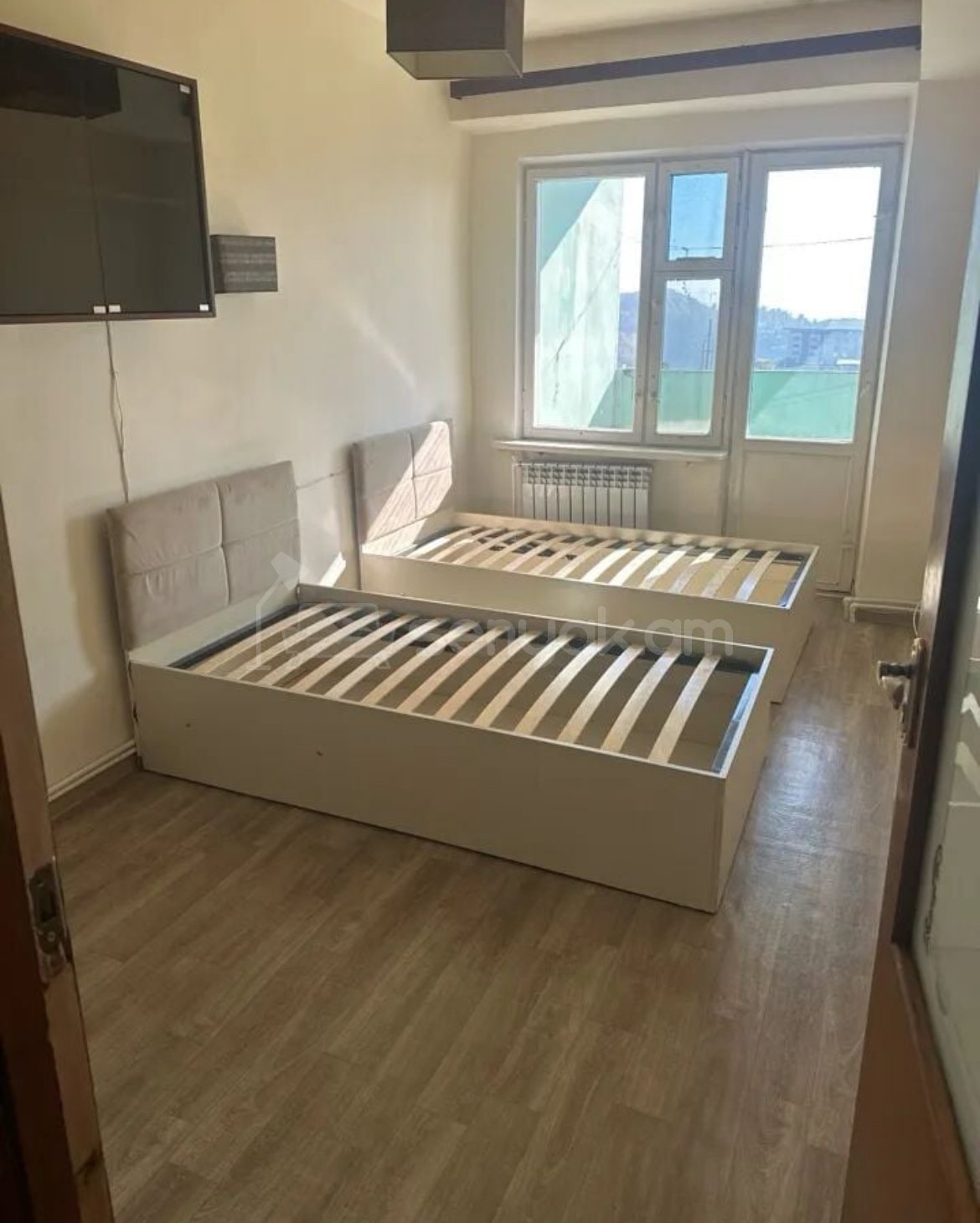 3 Սենյականոց Բնակարան, 100քմ, 6/14 հարկ, Կապիտալ Վերանորոգված, Մասամբ Կահավորված, Արևկող