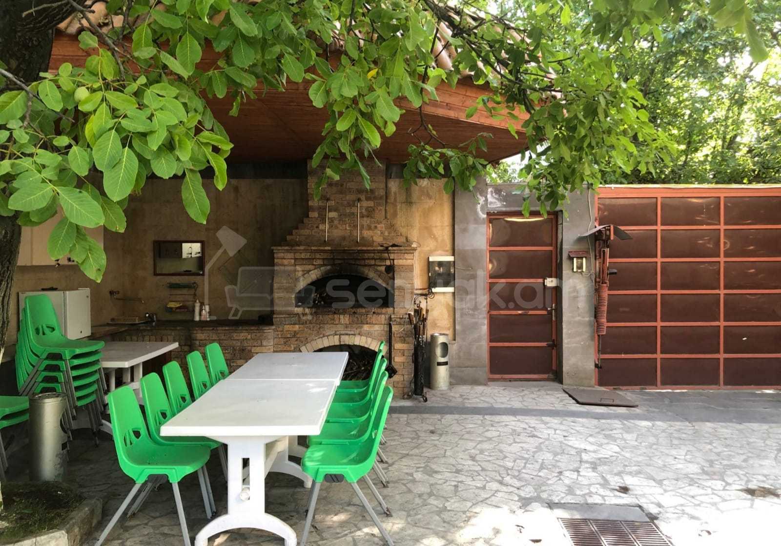 4 Սենյականոց Շքեղ Առանձնատուն, 200քմ, Լողավազանով