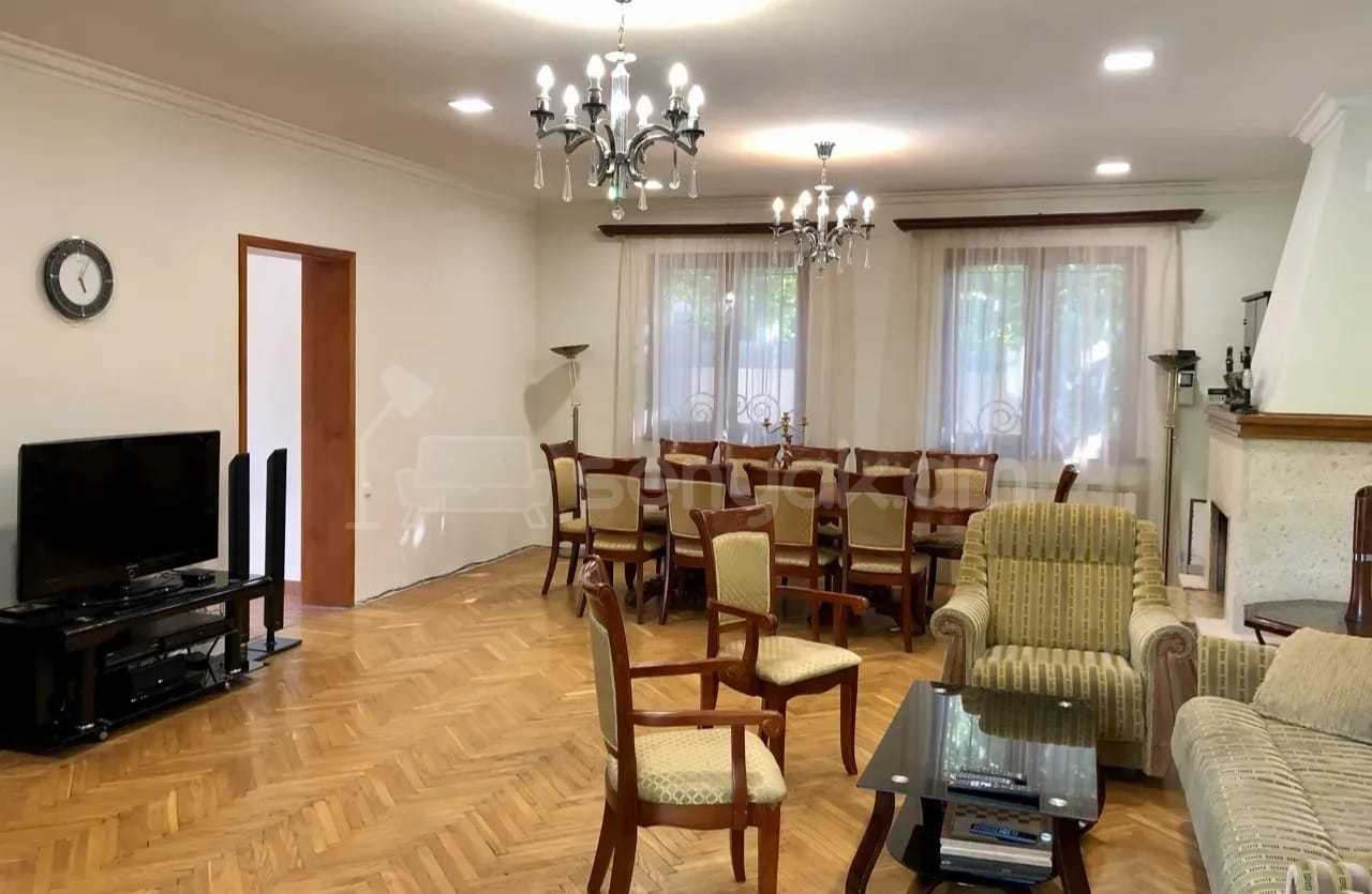 4 Սենյականոց Շքեղ Առանձնատուն, 200քմ, Լողավազանով